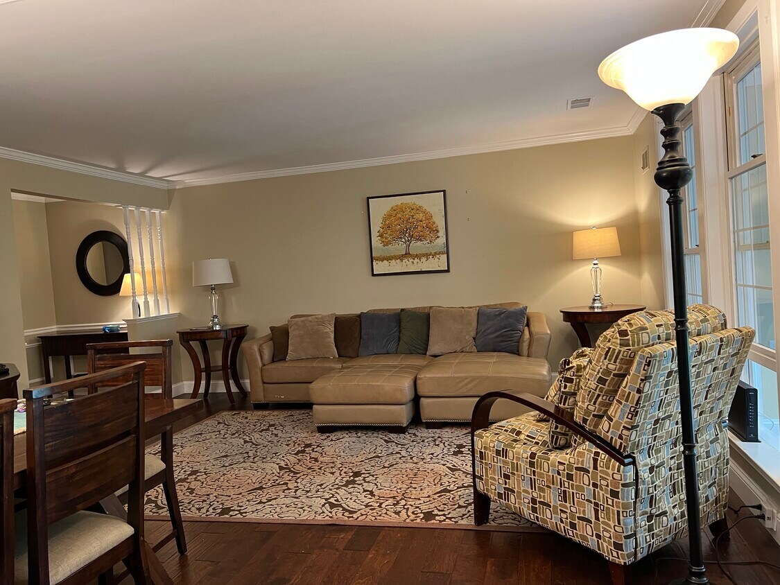 5705 Brewer House Cir Unit T1, North Bethesda, MD 20852 Condo for Rent in North Bethesda, MD