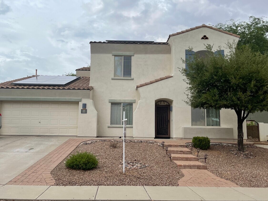 42 W Camino Tierra Montana, Sahuarita, AZ 85629 House for Rent in