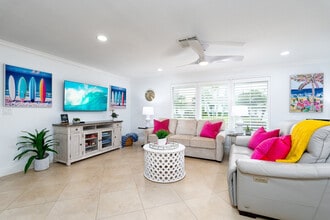 149 Beachcomber St