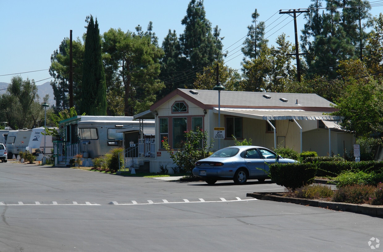 Olive Acres Trailer Park Apartments in El Cajon, CA