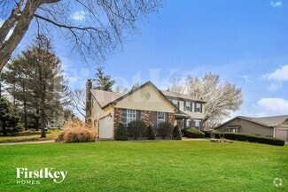 1722 Treetop Dr