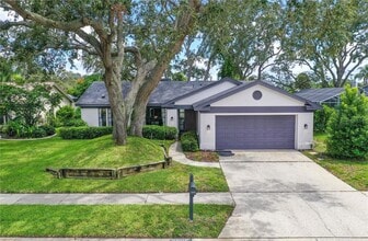 Building Photo - 2906 Windridge Dr