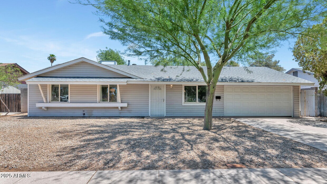 Primary Photo - 13635 N 37th Pl