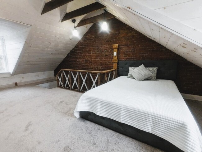 Foto del edificio - 121 Howard Ave