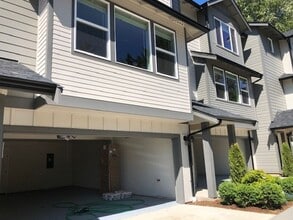 Building Photo - 1836 Eastgate Loop