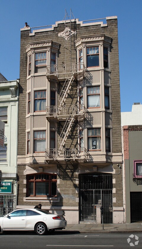 Building Photo - 337 Hyde St