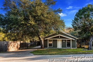 Building Photo - 445 Scenic Hills Dr