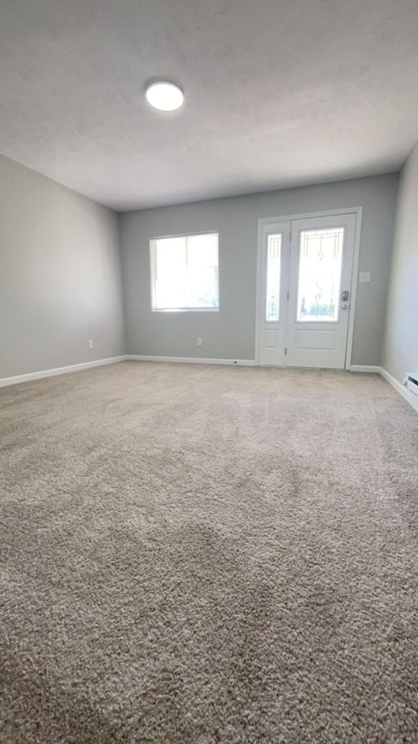 Foto del edificio - Covered Front Porch