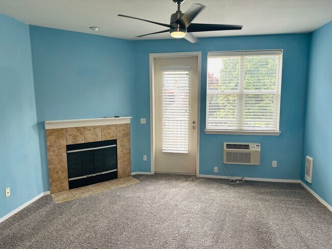 Foto del edificio - 1712 SE Halyard Ln
