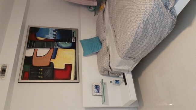 Bedroom - 5401 Collins Ave