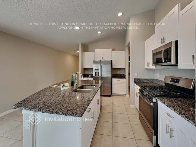 Building Photo - 8604 37th Ter E