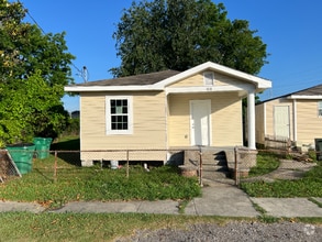 Building Photo - 1018 Wilker Neal Ave