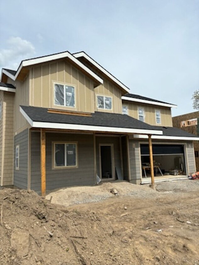 1205 Adeline Ave, Coeur d'Alene, ID 83814 House Rental in Coeur d