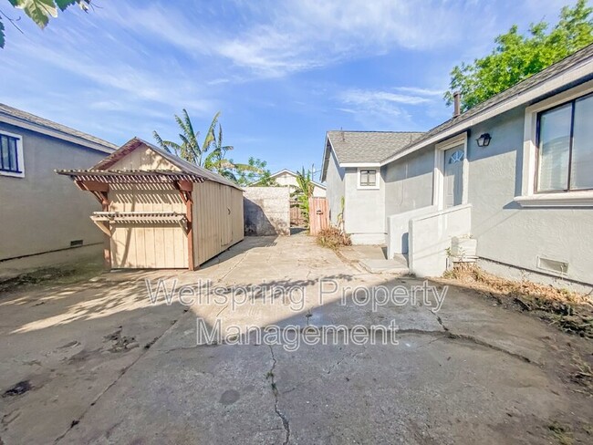 Foto del edificio - 117 S Fresno Ave