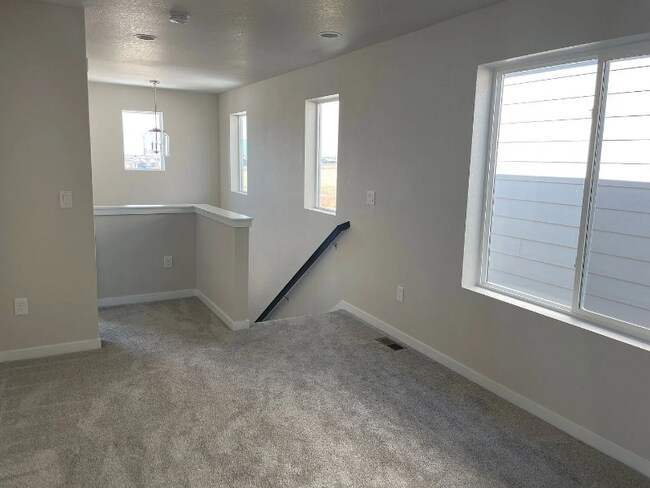 Foto del edificio - 6840 Starry Night Ln