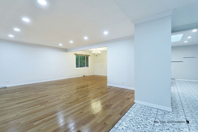 Foto del edificio - 605 W Gilbert Rd