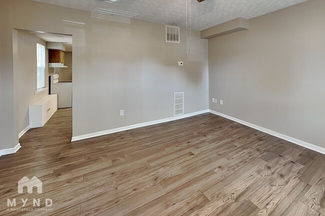 Foto del edificio - 2405 7th St