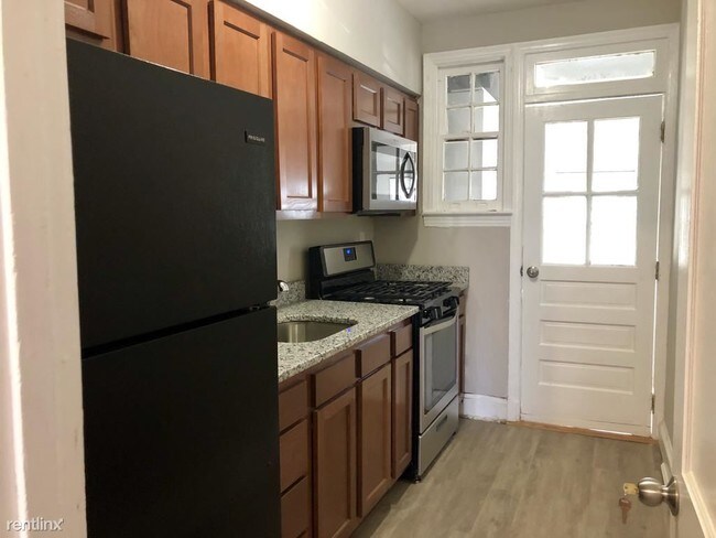 Foto del edificio - 4921 1st St NW