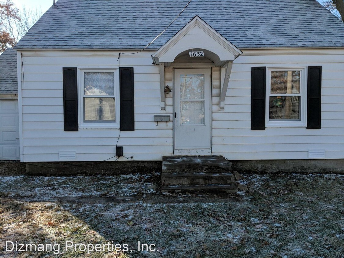 2 Br 1 Bath House 1632 W Division St House For Rent In Springfield Mo Apartments Com