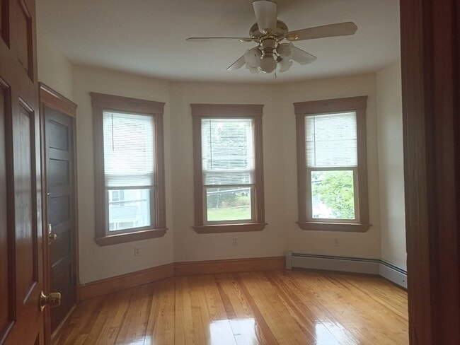 Foto del edificio - 229 Ames St