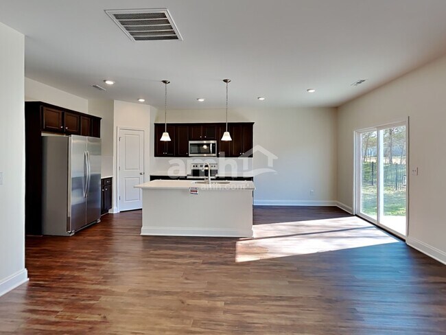 Foto del edificio - 5223 Virtue Ave