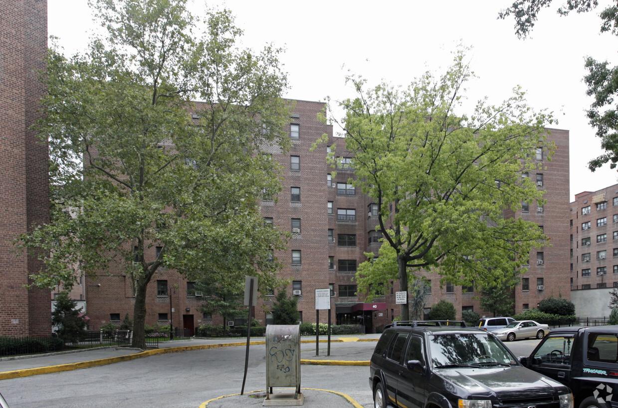Primary Photo - 30-40 Fleetwood Ave