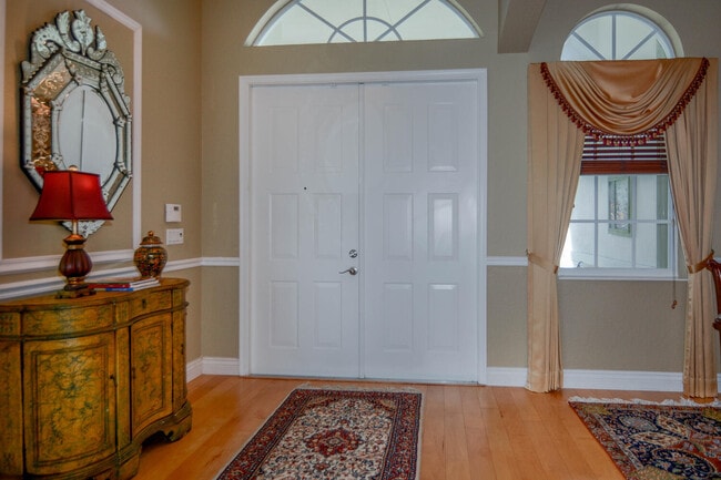 Building Photo - 4676 Manderly Dr