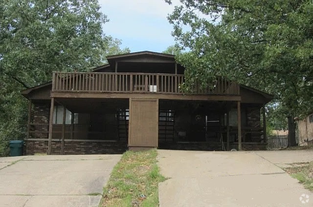 Building Photo - 504 Mimi Ln