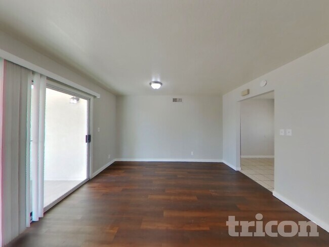 Foto del edificio - 7147 Fenway Ave