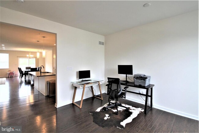 Foto del edificio - 103 Caldwell Ct