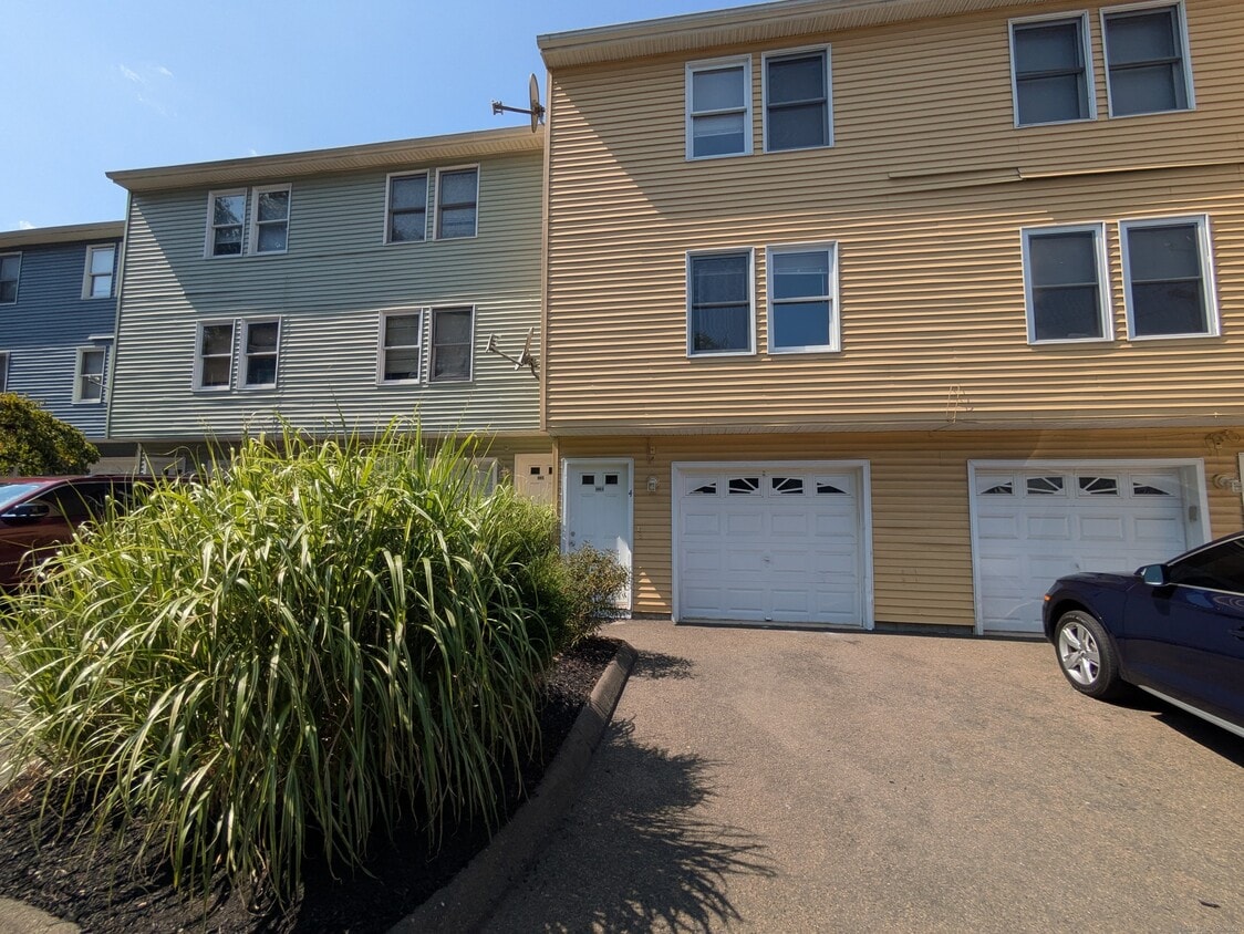 Foto principal - 998 Campbell Ave