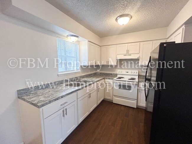 Foto del edificio - Willow Court Apartments, Unit 303 - 2 Bedroom, 1 Bathroom Apartment Home in Mexia, TX!