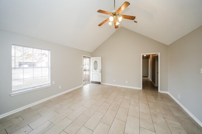 Foto del edificio - 6561 Bald Oak Dr