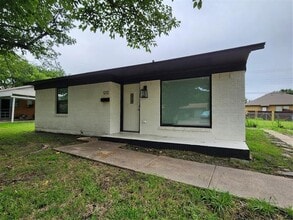 Building Photo - 1212 Ridgeview St