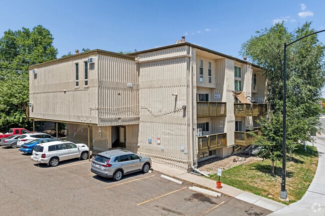 Building Photo - Dakotas Apartments