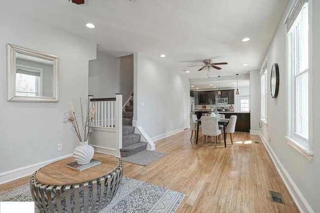 Building Photo - 217 Shurs Ln