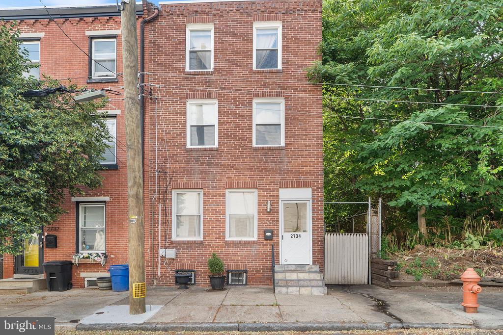 Foto principal - 2734 Edgemont St