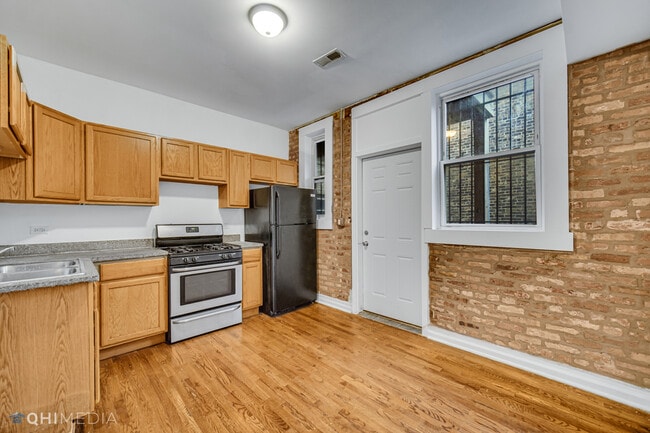 Foto del edificio - 436 E 62nd St