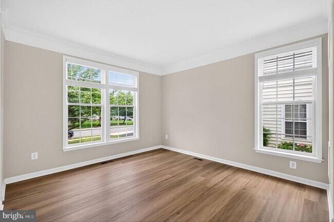 Building Photo - 42071 Pepperbush Pl