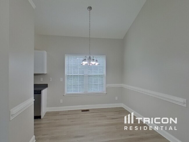 Foto del edificio - 6805 Bodgit Ln