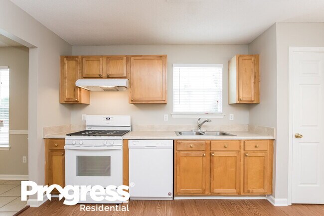 Building Photo - 2995 Highland Hill Pkwy