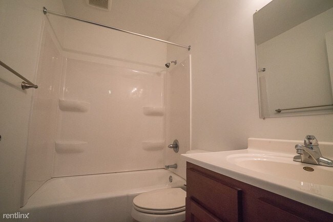 Building Photo - 2 br, 1 bath Apartment - 905 North Ave