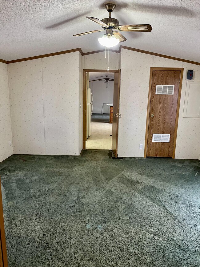 Building Photo - 16159 OH-39