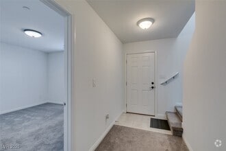 Building Photo - 5164 Steep Cliffs Ave