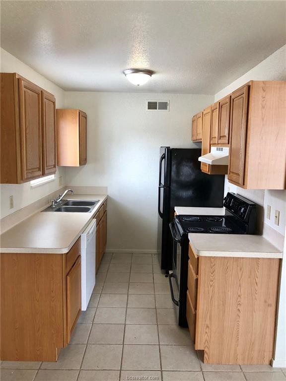 Foto del edificio - 808 Natalie St