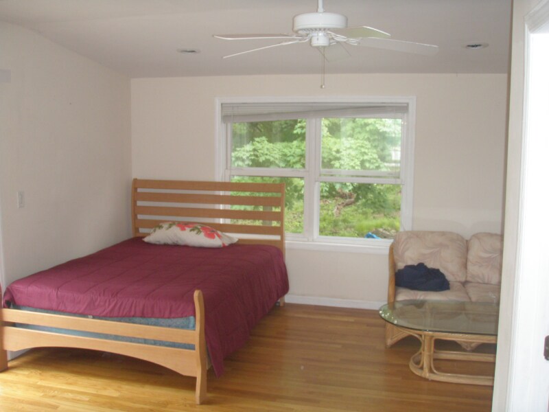 Primary Photo - 13 Merklin Ave