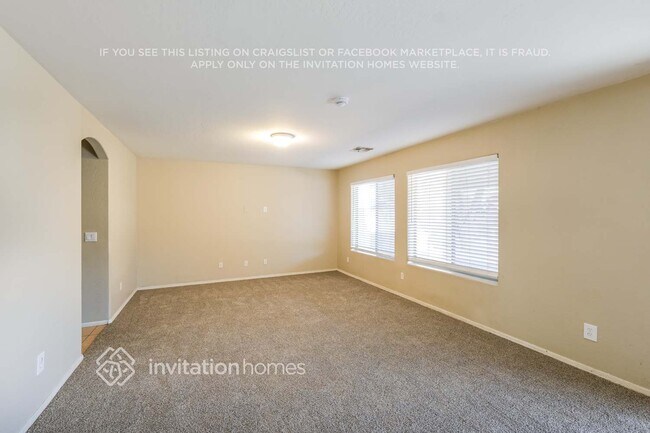 Foto del edificio - 8134 W Hilton Ave