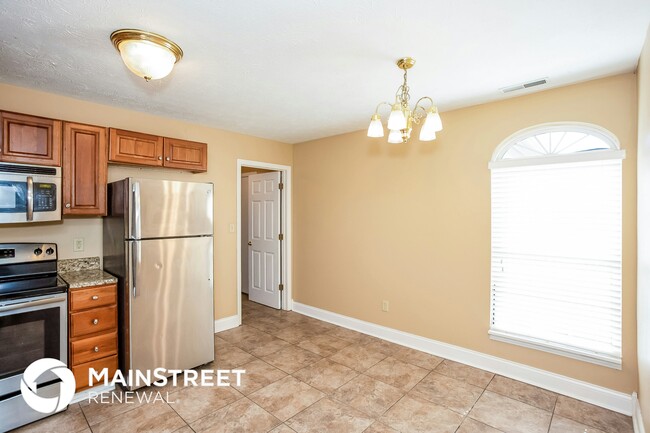 Building Photo - 1572 Cottonwood Dr