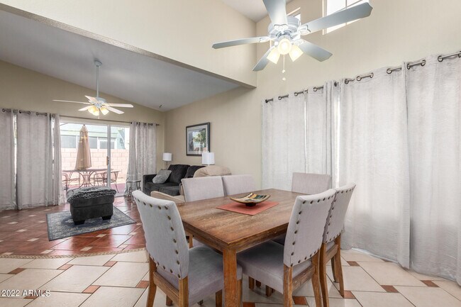 Foto del edificio - 14444 W Moccasin Trail