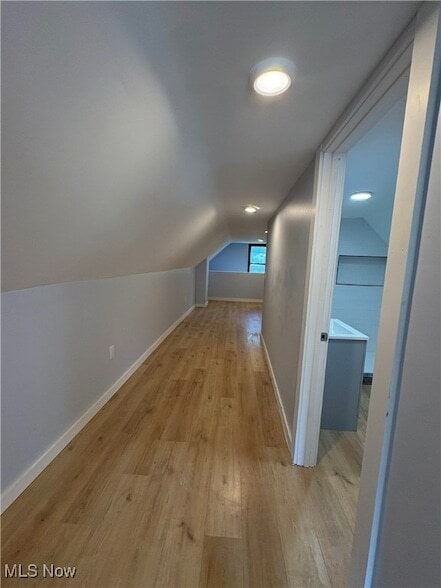 Foto del edificio - 946 E 79th St